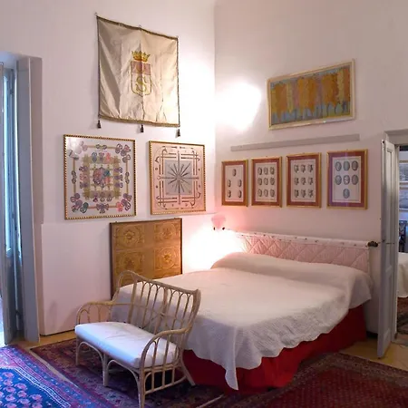 Apartament Charme E Storia Apartment In Brescia Center *