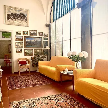 Апартаменты Charme E Storia Apartment In Brescia Center