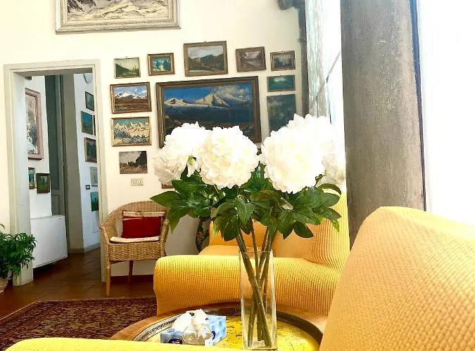 Charme E Storia Apartment In Brescia Center * Brescia